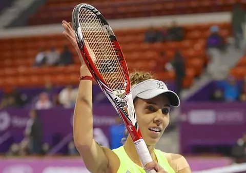Mihaela Buzărnescu - Jelena Ostapenko, scor 6-1, 6-3, în turul 2 al turneului de la Doha. Minunea continuă