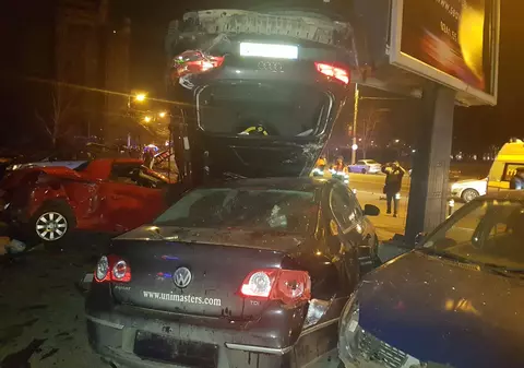 Accident cu 10 mașini în Constanța. Dezastrul provocat de o șoferiță din cauza vitezei / FOTO&VIDEO