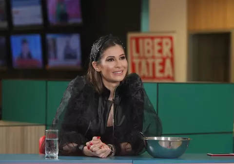 VIDEO EXCLUSIV/De la „Bravo, ai stil”, direct în bucătărie. Cristina Dorobanțu a ”gătit” o salată!