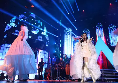 EXCLUSIV/Efectele ”Aievea”. Andra a slăbit patru kilograme după seria de concerte și e extenuată