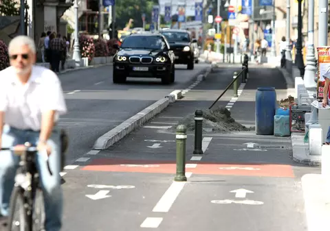 Taxă auto pentru centrul Capitalei. Proiectul PMB în lupta cu aerul poluat și traficul aglomerat