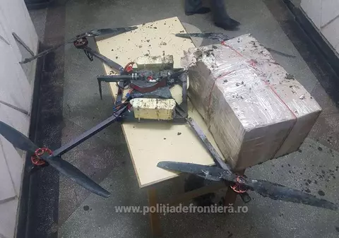 O dronă a aterizat forțat la granița cu Republica Moldova. Aparatul de zbor era încărcat cu țigări de contrabandă în valoare de mii de lei