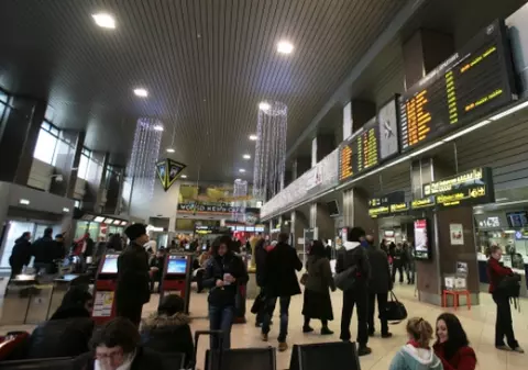 Culisele scandalului de la Aeroportul Otopeni: profitul garantat, interesele politice și salubrizarea de 5 milioane de euro pe an