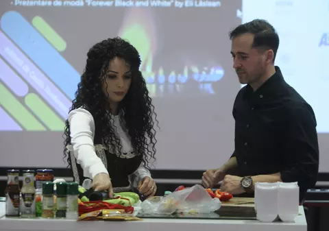 EXCLUSIV/Lucrul pe care Deea și Dinu Maxer nu l-au făcut niciodată împreună, în 12 ani de relație!