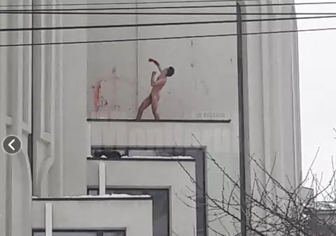 S-a urcat gol pe Catedrala din Suceava și a ameninţat că se sinucide, dezamăgit fiind în dragoste