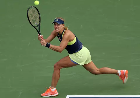 Elina Svitolina - Angelique Kerber, prima semifinală a turneului de la Dubai