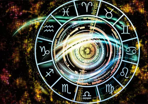 Horoscop, joi, 15 martie 2018. Racii se ocupă de problemele financiare