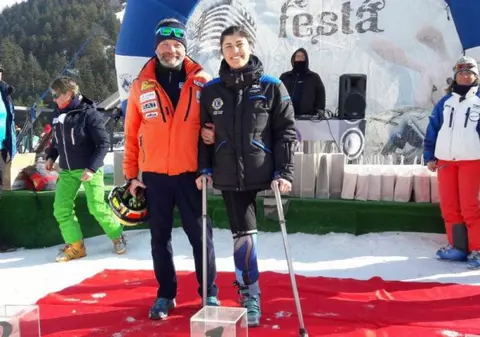 Slalom uriaș printre greutățile vieții, câștigat în Italia de o româncă cu un singur picior