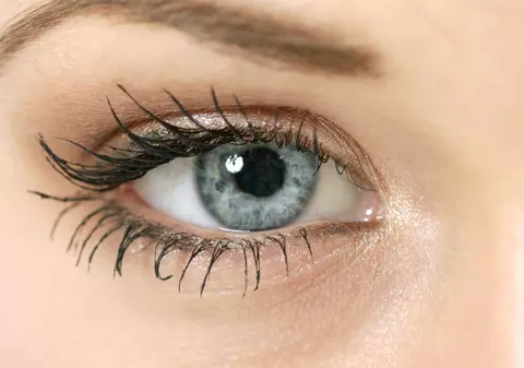 Google îți poate calcula riscul de infarct, prin analiza ochilor, cu ajutorul unui algoritm bazat pe inteligența artificială