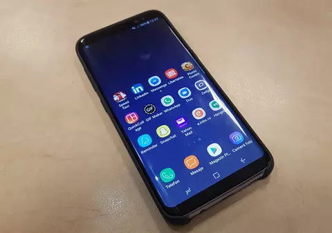 Studiu: Tinerii părăsesc Facebook pentru Snapchat și Instagram