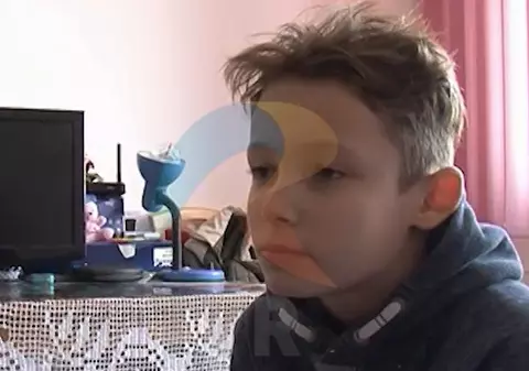 VIDEO/ Valentin trăiește într-un centru pentru persoane fără adăpost, dar este un elev silitor
