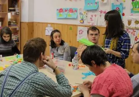 Scrisoare de protest a asociației „Autism România”, după declarația premierului Dăncilă