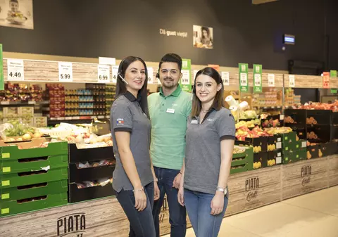 Lidl a ajuns la 200 de magazine și peste 5.000 de angajați în România în 7 ani. Acum caută programatori și vrea să se dezvolte online