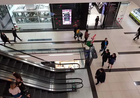 UPDATE: Panică la un mall din Constanța din cauza unei alarme false