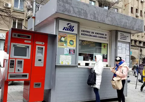 Automatele de vânzare a cartelelor RATB, puse în funcțiune