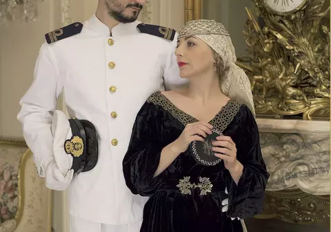 GALERIE FOTO | Sorin Mărgărit, consilier la Primăria Capitalei, a ajuns model într-o revistă pentru femei