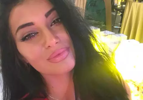 Elena ex–Mandinga nu poate naște natural. Medicii i-au interzis să facă așa ceva. “Am făcut o operație și…”