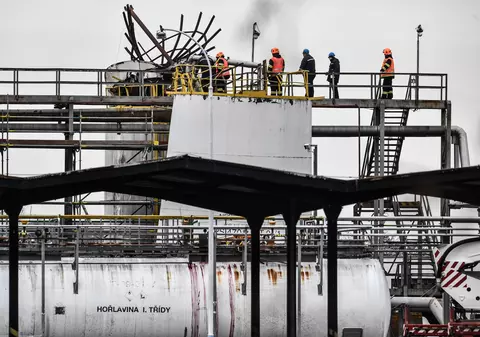 UPDATE | 5 români au murit în explozia produsă la uzina chimică din Cehia; Iohannis și Dăncilă au transmis mesaje de condoleanțe