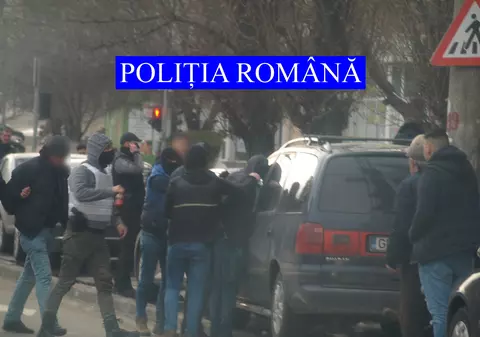 Zeci de mii de euro făcuți  ”la foiță”, într-o săptămână. Spărgătorii români au importat metoda de la infractorii italieni