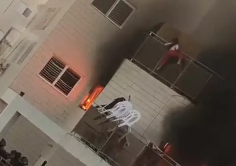 VIDEO | O fetiță din Israel a sărit de la balcon pentru a se salva de un incendiu