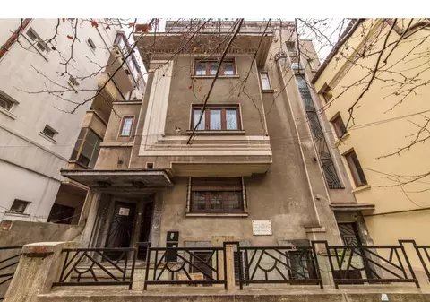 Casa în care a locuit actorul Constantin Nottara, scoasă la vânzare. "Căminul Nottara", imobil de patrimoniu, se vinde cu 750.000 de euro
