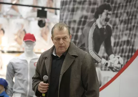 EXCLUSIV / Helmuth Duckadam împlinește 59 de ani. “Mama s-a rugat de moașă să nu mă treacă pe 1 aprilie. Degeaba...”