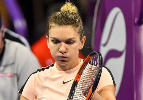 Simona Halep are multe puncte de apărat pe zgură. Pe cine o văd americanii pe locul 1 WTA. Simo, pe Harley- Davidson / FOTO