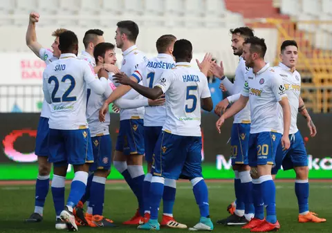 Derby-ul românesc din Croația, decis de un gol marcat de portar în ultima secundă / VIDEO
