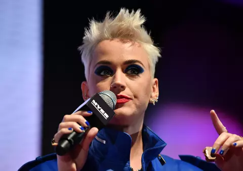 O călugăriță care se judeca cu Katy Parry a murit în fața instanței