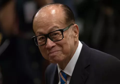 Li Ka-shing, al doilea cel mai bogat om din Asia, se retrage de la conducerea imperiului său financiar