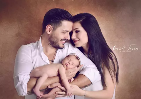 Liviu Vârciu și Anda Călin s-au pozat în cada plină cu spumă. “Relax”