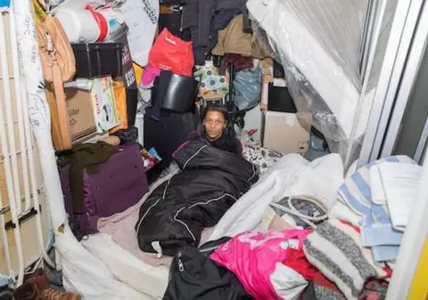 FOTO | Mama unui jucător de la Arsenal care câștigă două milioane de euro pe an trăiește pe străzi: "Banii i s-au urcat la cap"