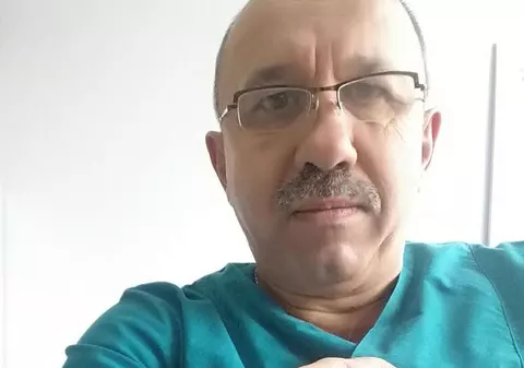 Cazul femeii care și-a pierdut cinci degete și o palmă, dar nu primește pensie de boală. Ce spune chirurgul care a operat-o