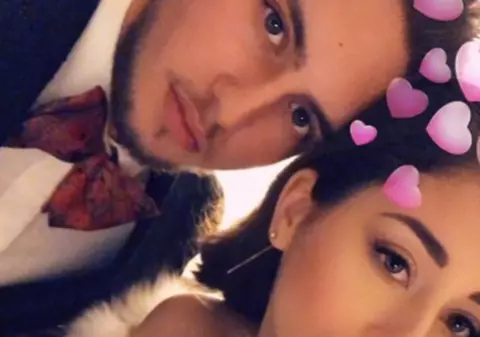 Cum și-a cunoscut Nicole Cherry iubitul. Îl cheamă Teo și are 18 ani