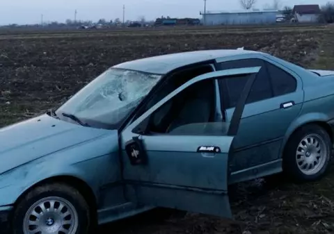 O femeie a murit după ce a fost lovită pe trecerea de pietoni în Găești. Șoferul a vrut să se sinucidă într-o pădure