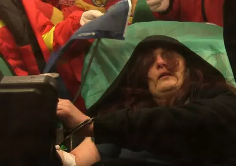 EXCLUSIV / Mama asasină care și-a înecat fetița, transferată la Jilava pentru expertiza psihiatrică