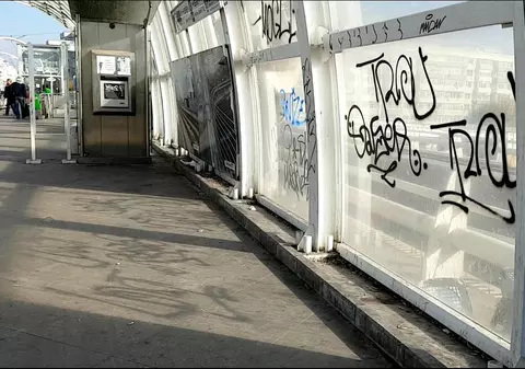 Pasajul Basarab nu are recepția făcută, nici la 7 ani după inaugurare, și deja se degradează