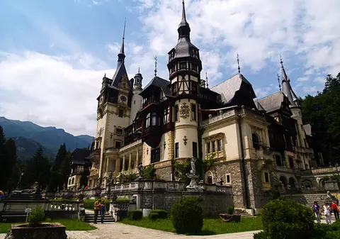 Centrala termică de la Muzeul Peleș s-a stricat în urmă cu o lună. Obiectele de patrimoniu, în pericol din cauza condensului
