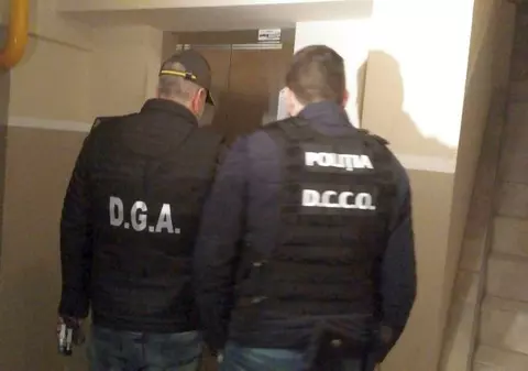 Un medic de la Spitalul Colțea a fost prins când lua șpagă! A primit 500 de lei pentru o operație la fiere