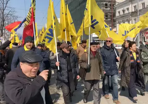 PNL și Noua Dreaptă, la manifestația pentru unire de la Chișinău