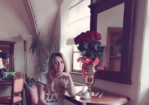 Diana Dumitrescu, în lupta cu depresia. “Am dormit pe jos în baie foarte multe nopţi”