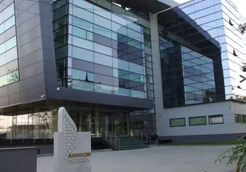 EXCLUSIV/Pagubă de 200 milioane de lei la Radiocom. Compania de stat a cumpărat stilouri, ceasuri și parfumuri de 29.000 de lei