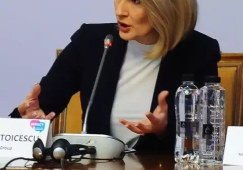 Alessandra Stoicescu, în tandrețuri cu soțul ei. Așa n-a mai văzut văzută