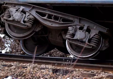 Un tren de marfă a deraiat în județul Bacău. Nu există victime