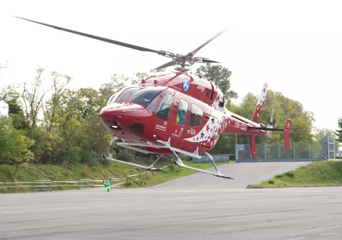 Un muncitor român din Italia a căzut de la 10 metri înălțime, fiind transportat în stare gravă la spital