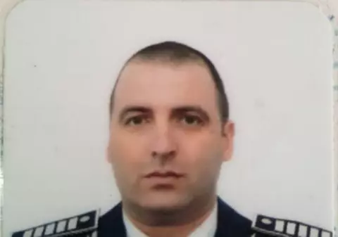 Un polițist din Iași a găsit un portofel cu 4.000 de euro. Un bărbat a încercat să-l păcălească pentru a pune mâna pe bani