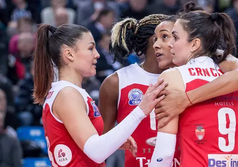 Play-off Liga Națională de volei feminin, etapa a 2-a. Alba Blaj și-a adjudecat dramatic victoria la CSM București. Agroland a trecut de Bacău