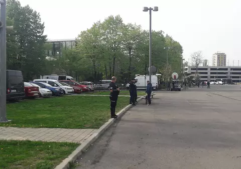 Sediul Federației, păzit de jandarmi și de Poliție înaintea alegerilor FRF 2018 | FOTO