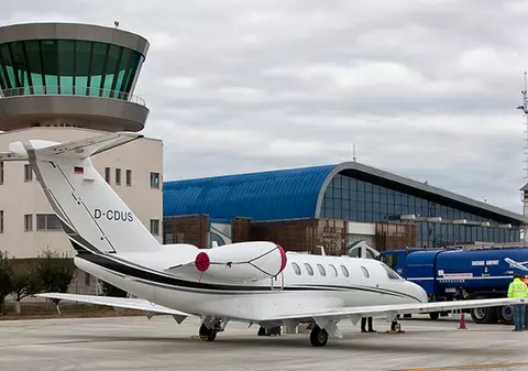 Noul turn de control de pe Aeroportul Suceava nu poate fi folosit. Clădirea e proiectată greșit