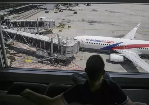 Cum arată viața unui tânăr sirian, care a rămas blocat în zona de tranzit a unui aeroport